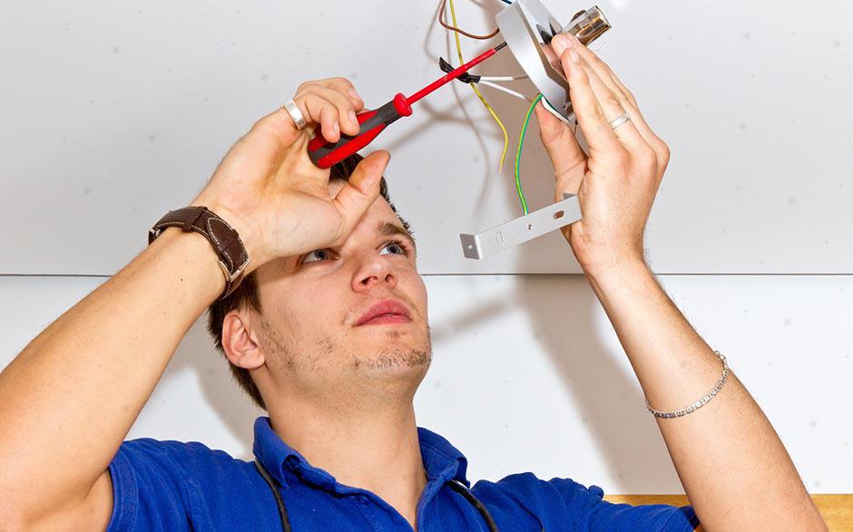  électricien urgence Paris 4