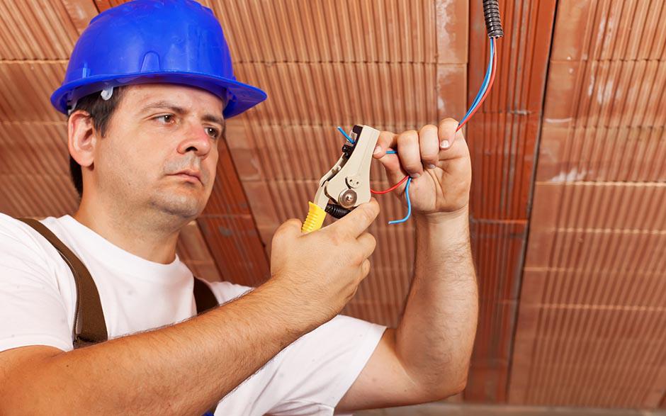  électricien urgence Paris 4